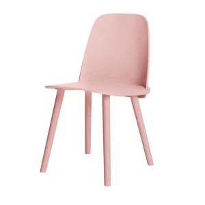 Nerd Chair rose display